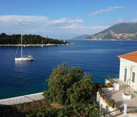 Sonia's In Fiscardo Waterfront Apartment *