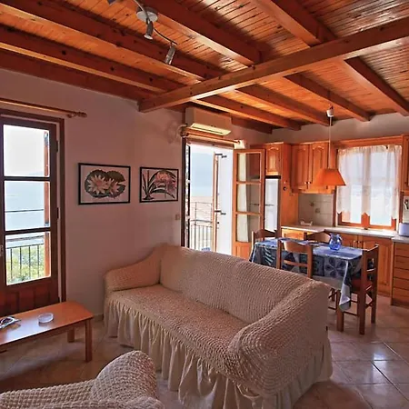 Sonia's In Fiscardo Waterfront * Fiskardo